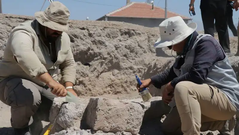 İç Anadolu'da Yeni Mozaik Keşfi: Kazılar Tarih Yazıyor