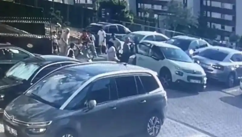 Eşi ve Yakınlarını Arabayla Ezen Kişi, Olayın Ardındaki Dramanın Perdesini Araladı