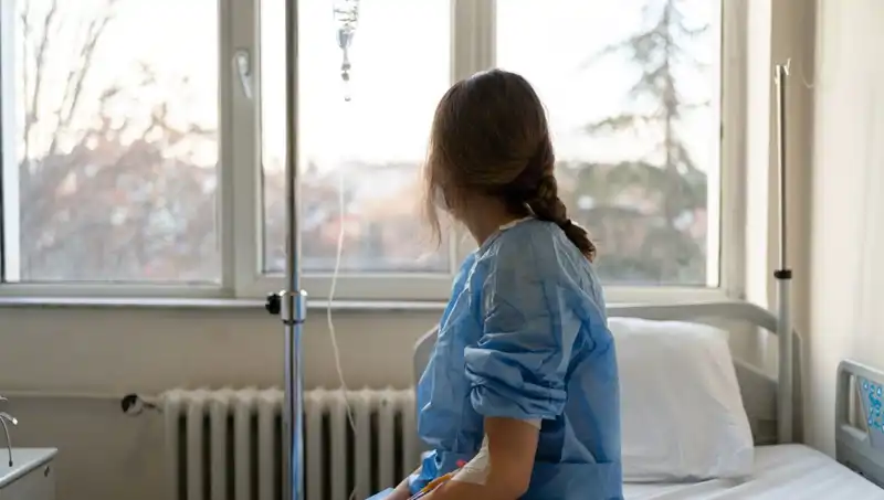 27 Yaşındaki Kadının Meme Kanseri Hikayesi: Doktorların Söyledikleri Yanlış Mıydı?