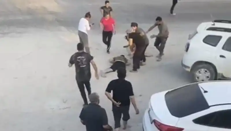 Hatay'da Kavga Kanlı Bitti: Bir Kişi Hayatını Kaybetti, Büyüyen Tehdit