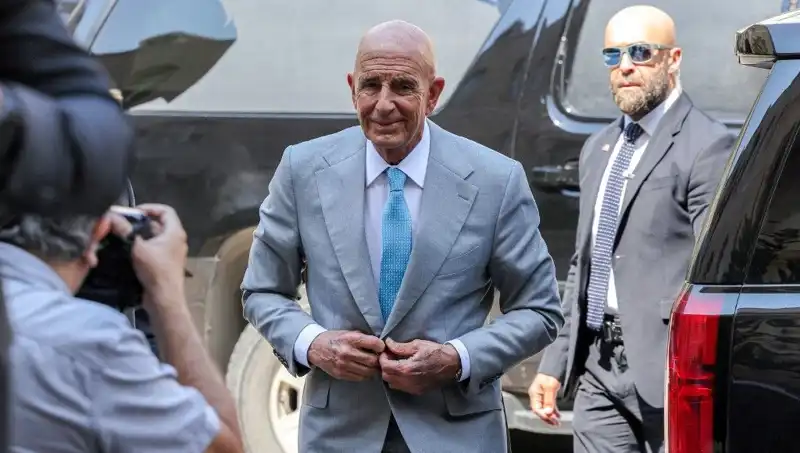ABD Elçisi Barrack’tan Suriye için Acil Sükunet Çağrısı