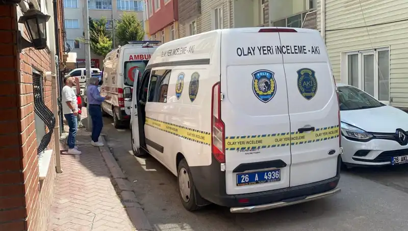 İki Çocuk Babası Adam Evinin İçinde Ölü Bulundu: Gizemli Ölümün Ardındaki Sır Perdesi