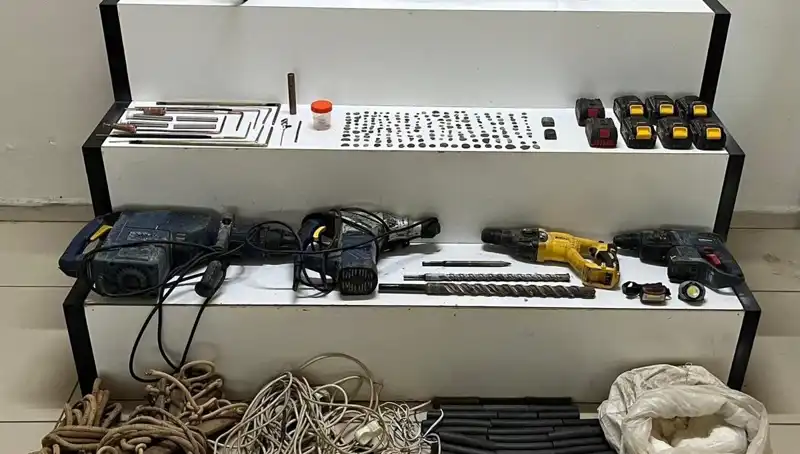 Balıkesir'de Tarihi Eser ve Patlayıcı Madde Operasyonu Şok Yarattı!