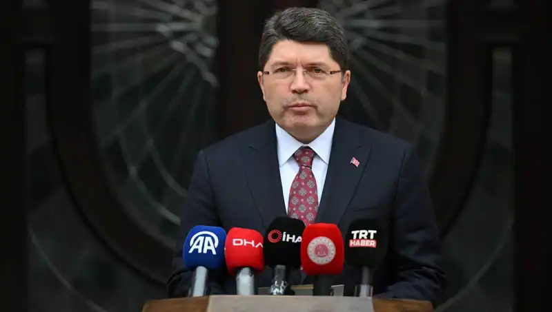 İmralı Heyeti Adalet Bakanı Tunç ile Kritikk Görüşme Gerçekleştiriyor