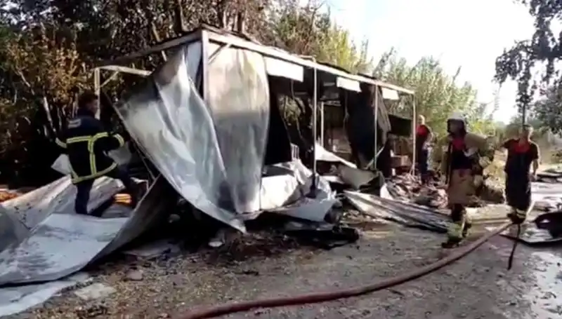 Hatay'da Konteyner Yangını: Yangın, Malzemeleri Kullanılamaz Hale Getirdi