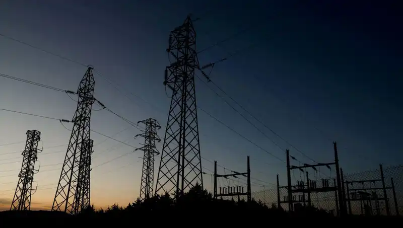 İzmir'de Birçok İlçeye Elektrik Kesintisi Uyarısı: Önlemler ve Bilgi Alın!