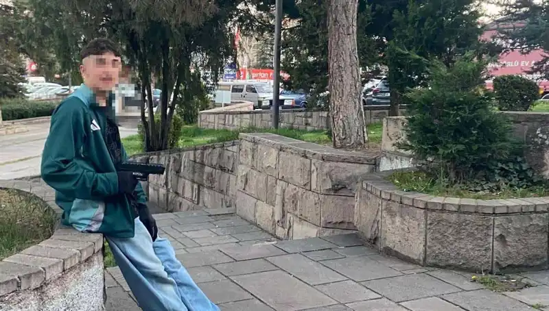Yol Verme Kavgası: Bir Aile Üyesinin Ölümüyle Sonuçlanan Darbe