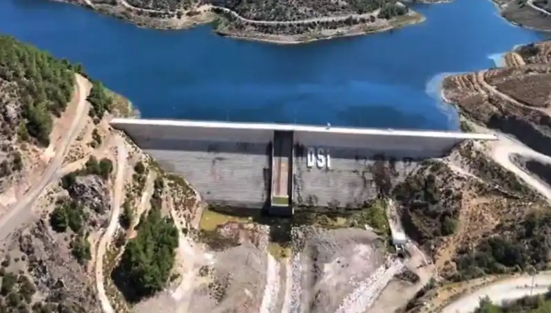 Çeşme'de Su Kesintileri Tarih Oluyor: Yeni Proje Başarıya Ulaştı