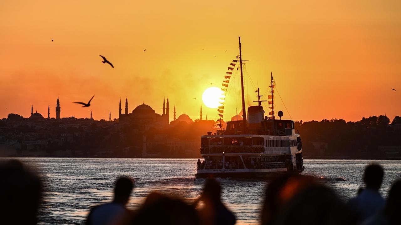 Türkiye'de Turizm Geliri Rekor Seviyeye Ulaştı