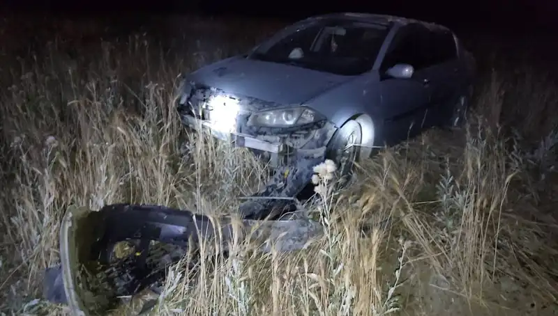 Burdur’da Feci Kaza: Otomobil Tarla İçine Uçtu, İki Kişi Yaralandı