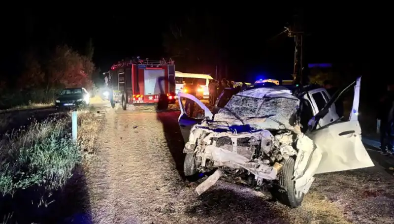 Cipe Traktör Çarpıştı: 5 Kişi Yaralandı, Olay Yerinde Panik Hakim Oldu